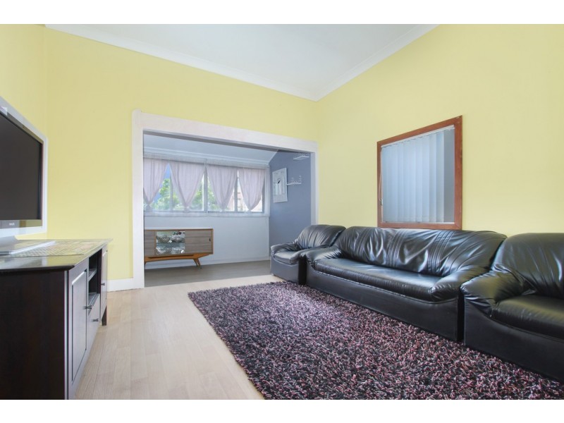 4 Princes Highway, Figtree NSW 2525