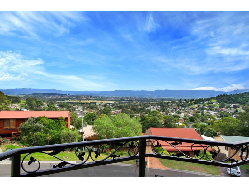 14 Pennant Crescent, Berkeley NSW 2506