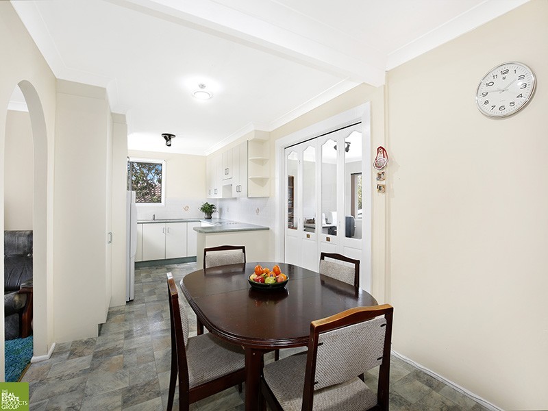 317 Farmborough Road, Farmborough Heights NSW 2526