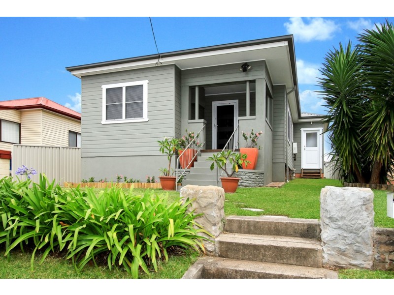 113 The Avenue, Mount Saint Thomas NSW 2500
