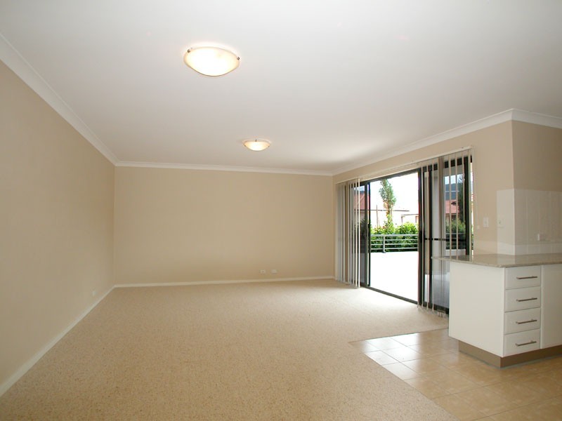 21/13 Cambridge Avenue, Fairy Meadow NSW 2519
