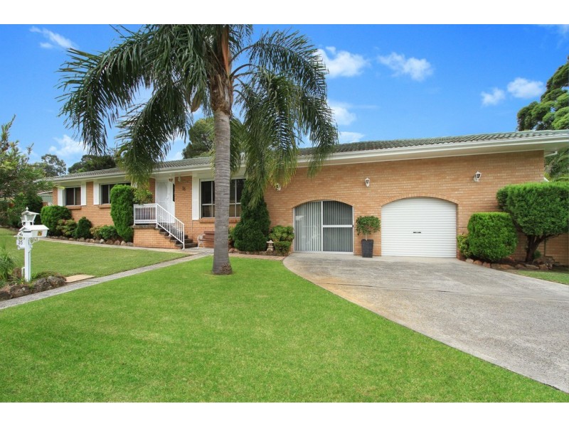 35 Coachwood Drive, Unanderra NSW 2526