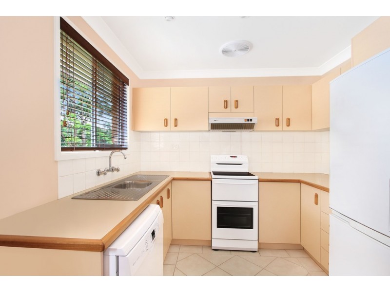 35 Coachwood Drive, Unanderra NSW 2526