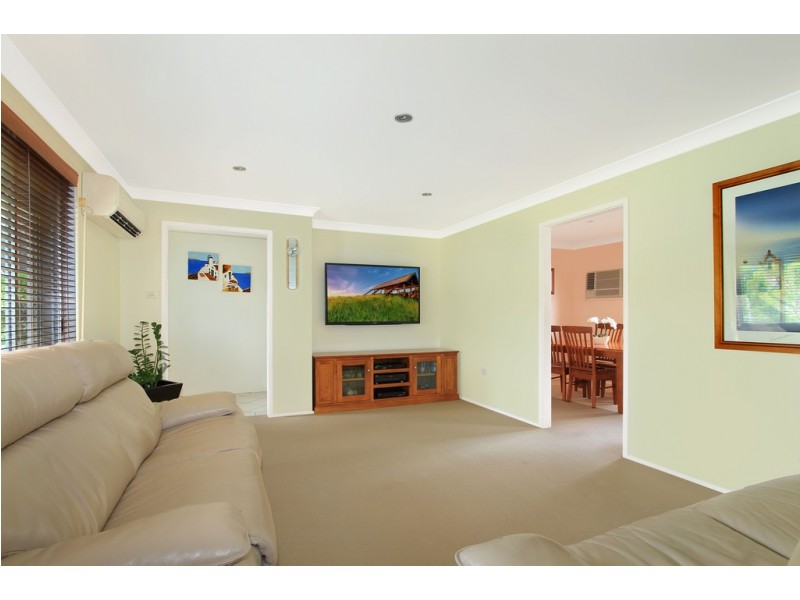 35 Coachwood Drive, Unanderra NSW 2526
