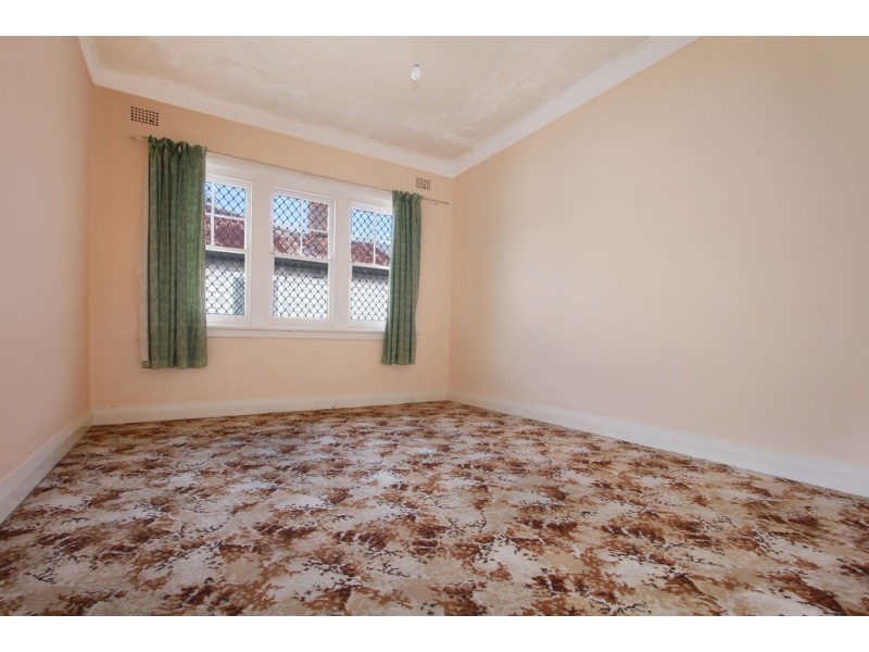 35 Rawlinson Avenue, Wollongong NSW 2500