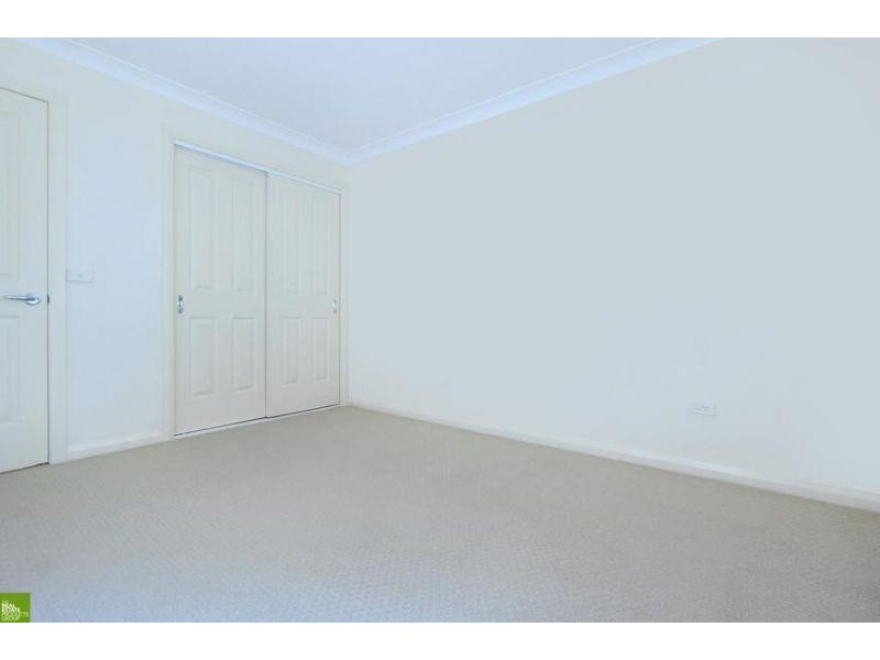 2/9a Figtree Crescent, Figtree NSW 2525