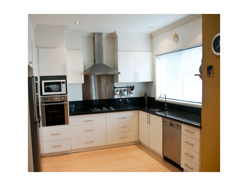 8/142 Princes Highway, Unanderra NSW 2526