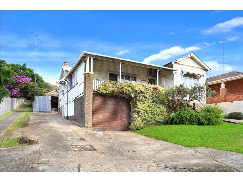 33, 35 and 37 Rawlinson Avenue, Wollongong NSW 2500