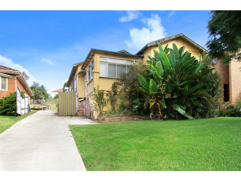 33, 35 and 37 Rawlinson Avenue, Wollongong NSW 2500