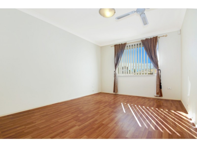 6/4a Tallegalla Street, Unanderra NSW 2526