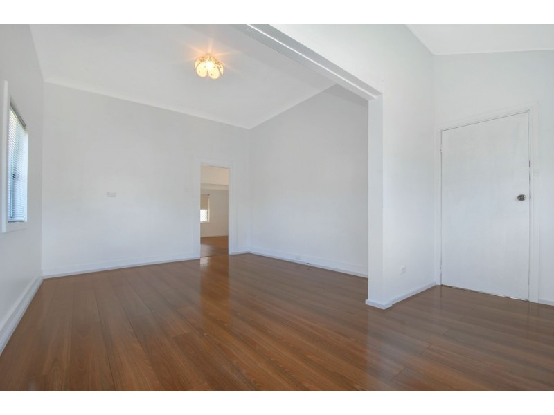 4 Princes Highway, Figtree NSW 2525