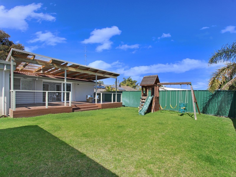 28 Coachwood Drive, Unanderra NSW 2526