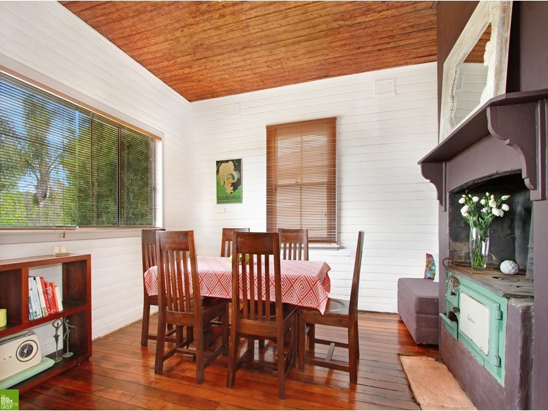 17 George Avenue, Bulli NSW 2516