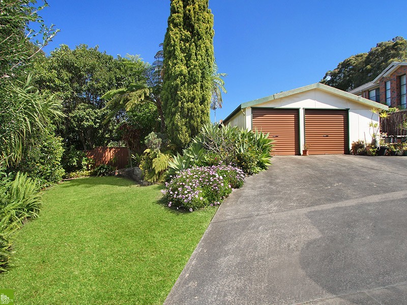 13 Robertson Street, Coniston NSW 2500