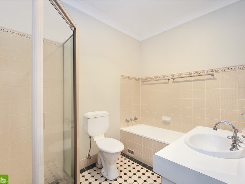 4/123 Balgownie Road, Balgownie NSW 2519