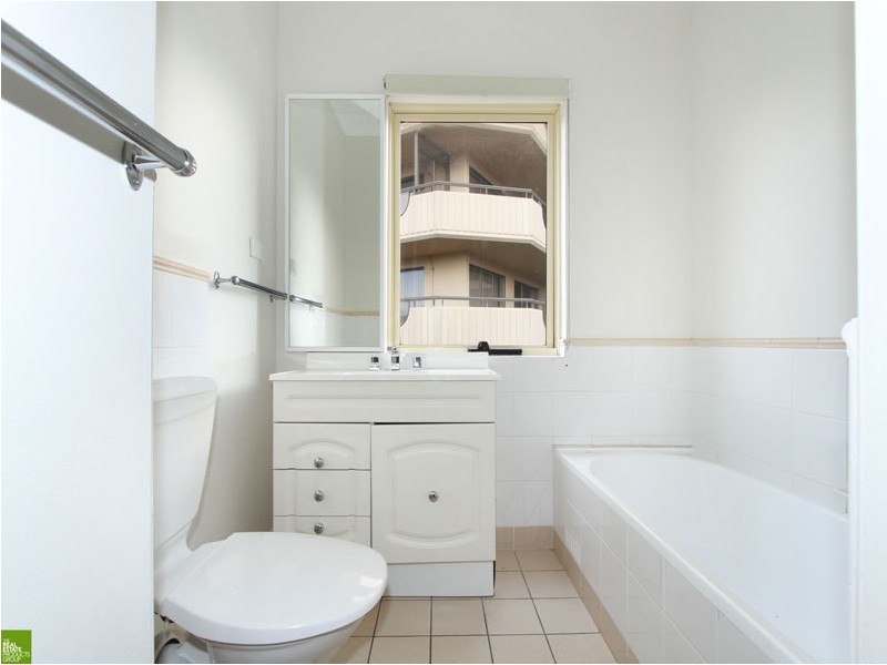 8/7 Smith Street, Wollongong NSW 2500