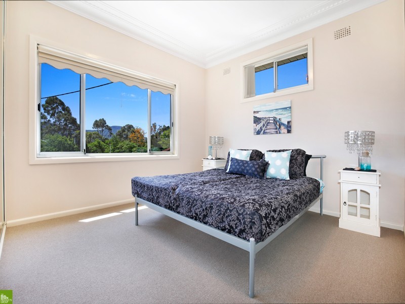 3 Leigh Crescent, Unanderra NSW 2526