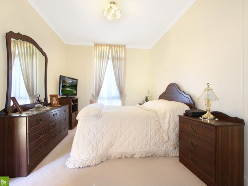 32 Derribong Drive, Cordeaux Heights NSW 2526