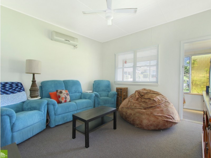 39 Russell Street, Balgownie NSW 2519