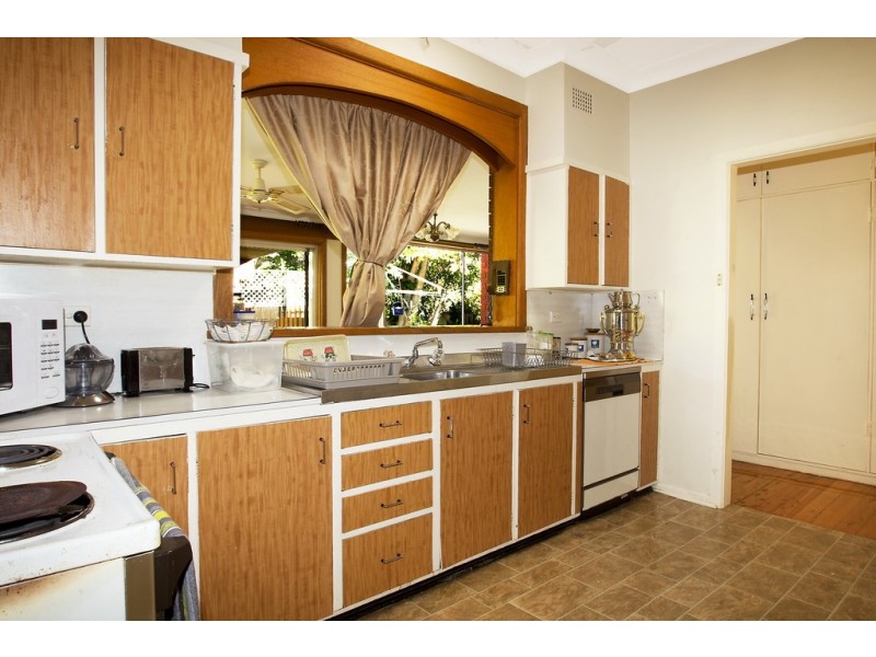 1 Banool Street, Keiraville NSW 2500