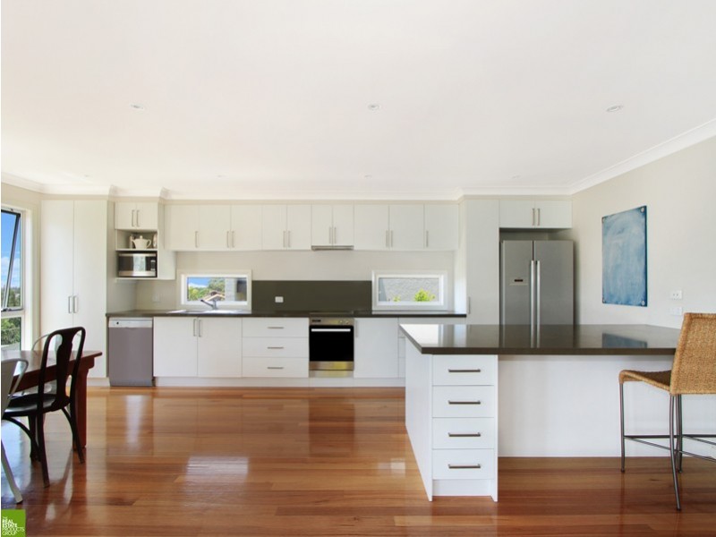 26 Ashley Avenue, Farmborough Heights NSW 2526