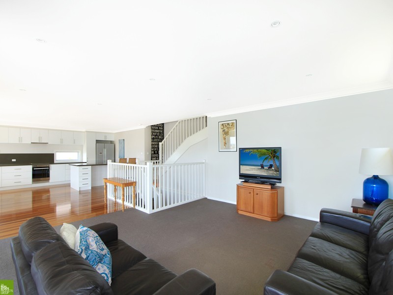 26 Ashley Avenue, Farmborough Heights NSW 2526