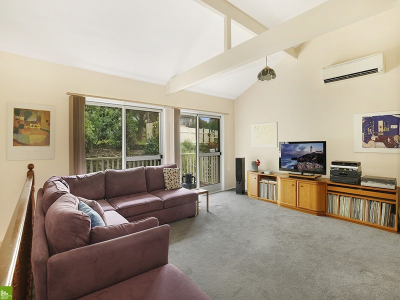 73 Stanley Avenue, Farmborough Heights NSW 2526