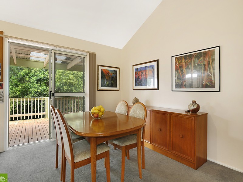 73 Stanley Avenue, Farmborough Heights NSW 2526