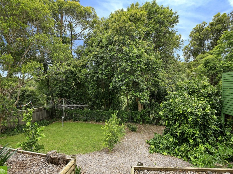 73 Stanley Avenue, Farmborough Heights NSW 2526