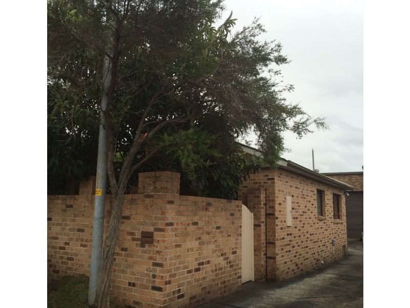 10 Albert Street, Corrimal NSW 2518