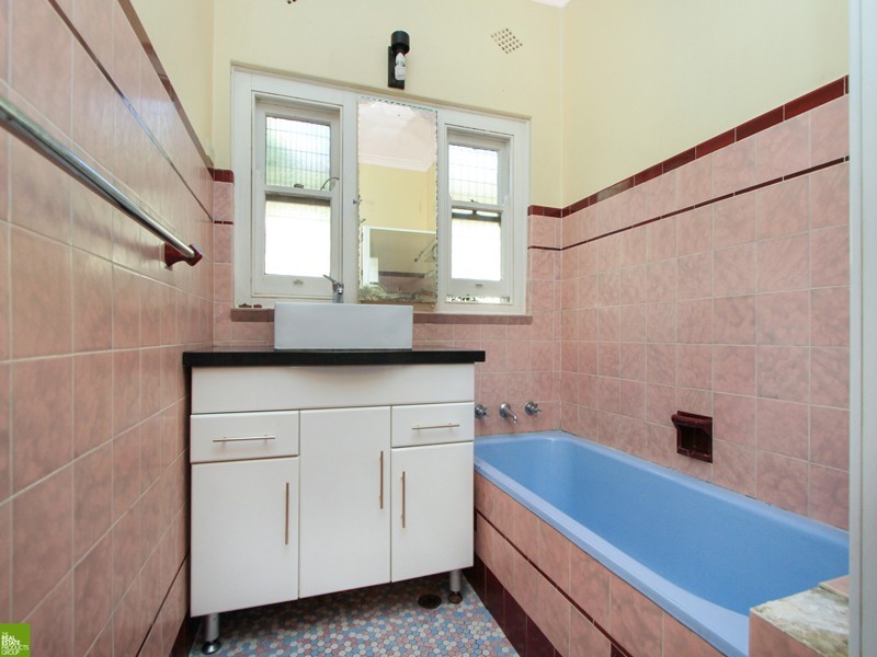 4 Hillview Avenue, Gwynneville NSW 2500