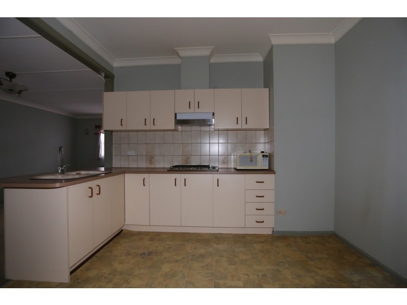 67 Deakin Street, Oak Flats NSW 2529
