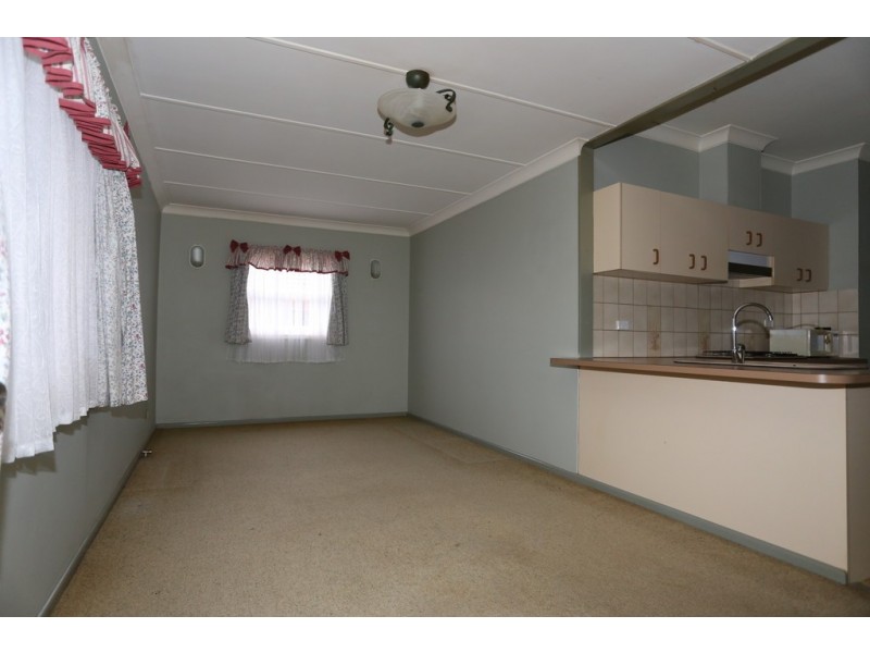 67 Deakin Street, Oak Flats NSW 2529