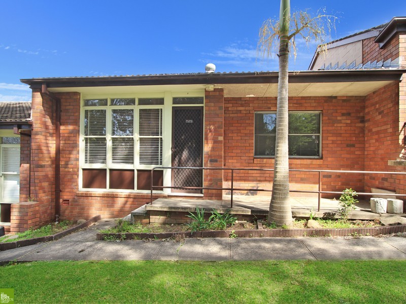 1/4 Buckle Crescent, West Wollongong NSW 2500