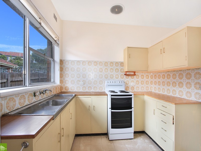 1/4 Buckle Crescent, West Wollongong NSW 2500