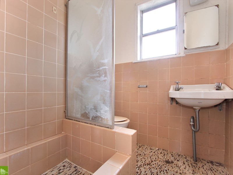 1/4 Buckle Crescent, West Wollongong NSW 2500