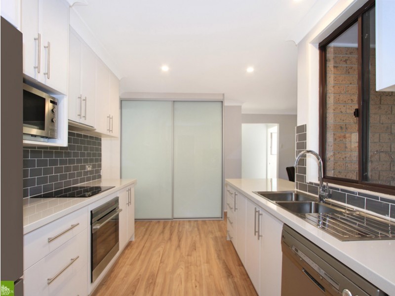 30 Hopman Crescent, Berkeley NSW 2506