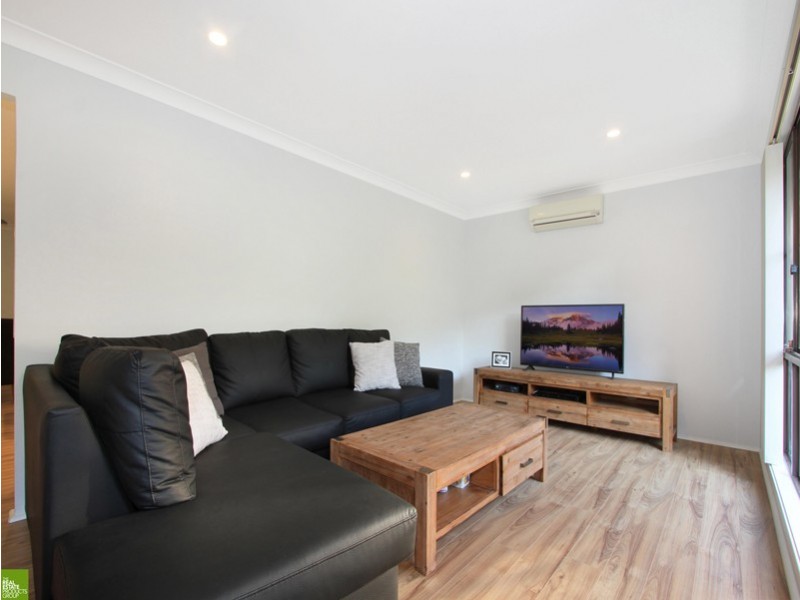 30 Hopman Crescent, Berkeley NSW 2506