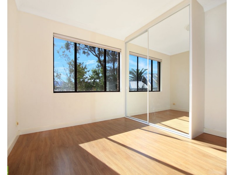 2/55 Bligh Street, Wollongong NSW 2500