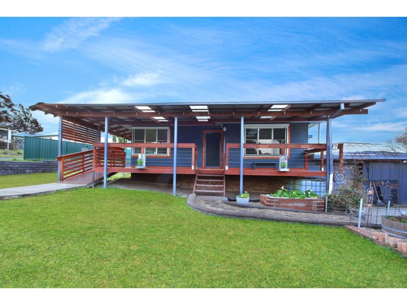 9 Jemima Street, Unanderra NSW 2526