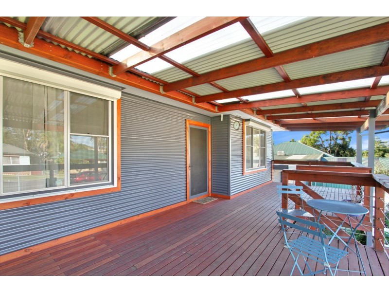 9 Jemima Street, Unanderra NSW 2526