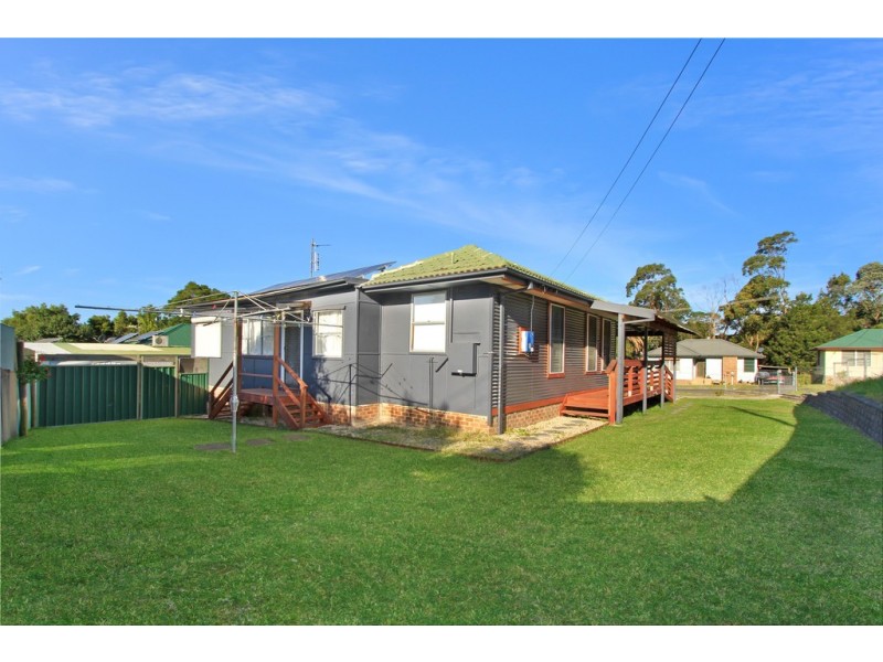 9 Jemima Street, Unanderra NSW 2526