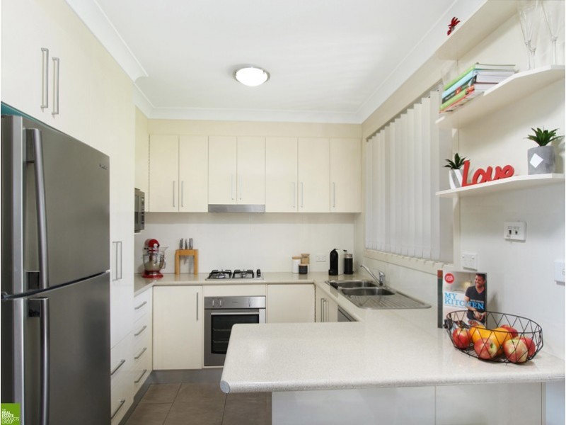 84 Beatus Street, Unanderra NSW 2526