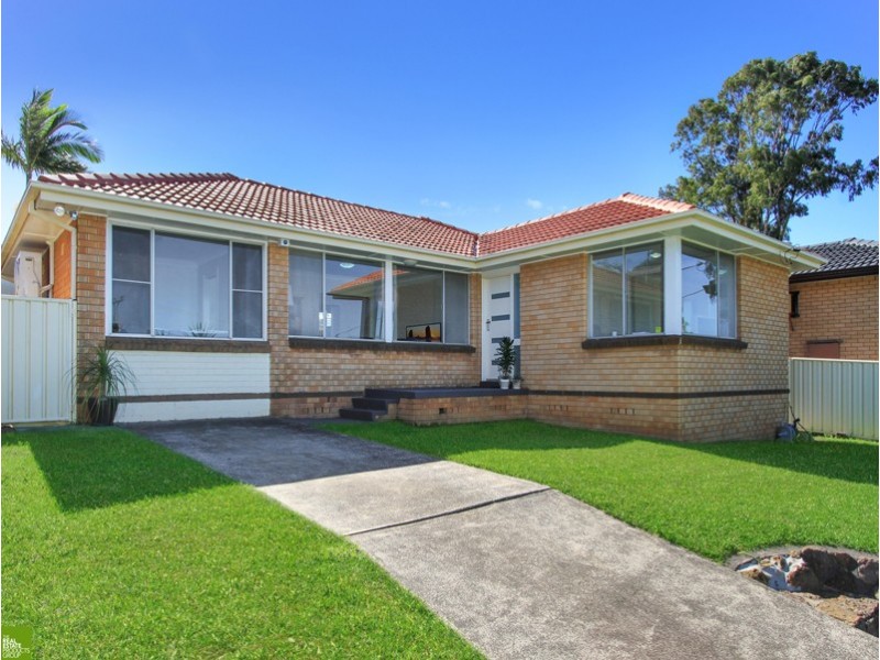 84 Beatus Street, Unanderra NSW 2526