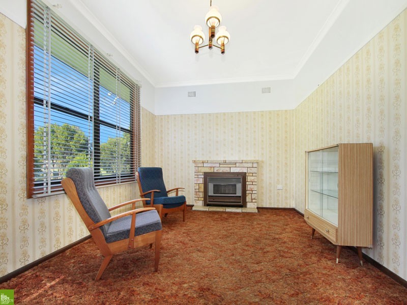 12 Cook Street, Unanderra NSW 2526