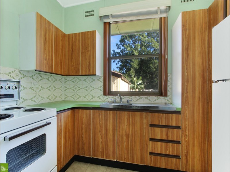 12 Cook Street, Unanderra NSW 2526