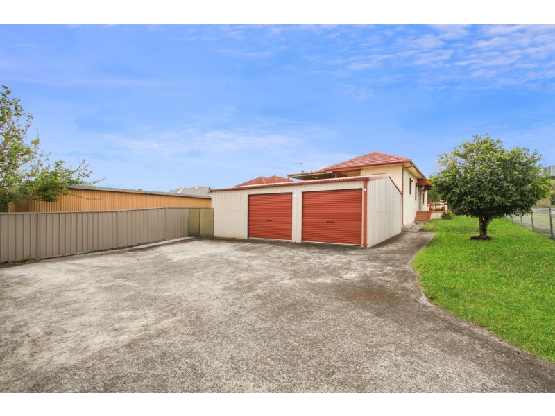 45 Stuart Road, Warrawong NSW 2502