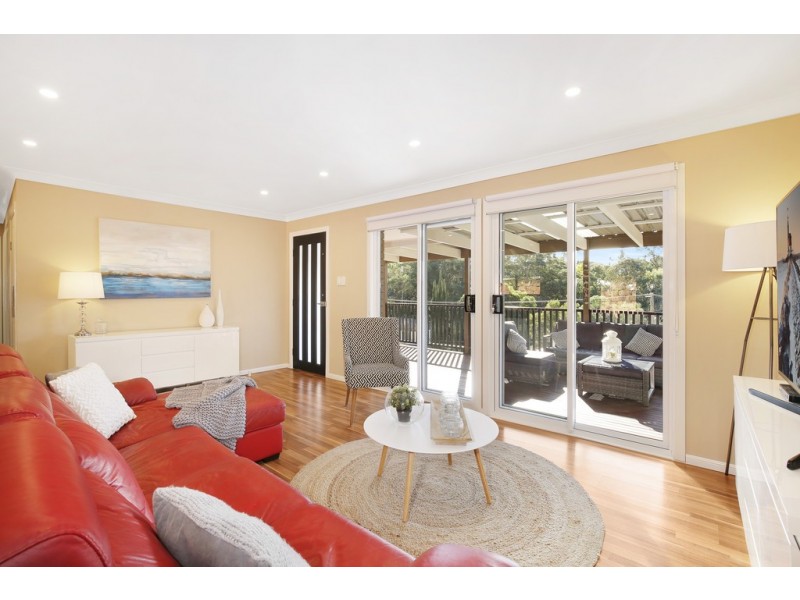 9 Aminya Place, Farmborough Heights NSW 2526