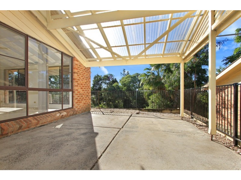 37 Plumwood Crescent, Cordeaux Heights NSW 2526