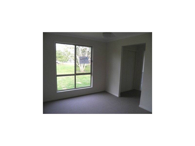 14 Dawes Street, Nagoorin QLD 4680